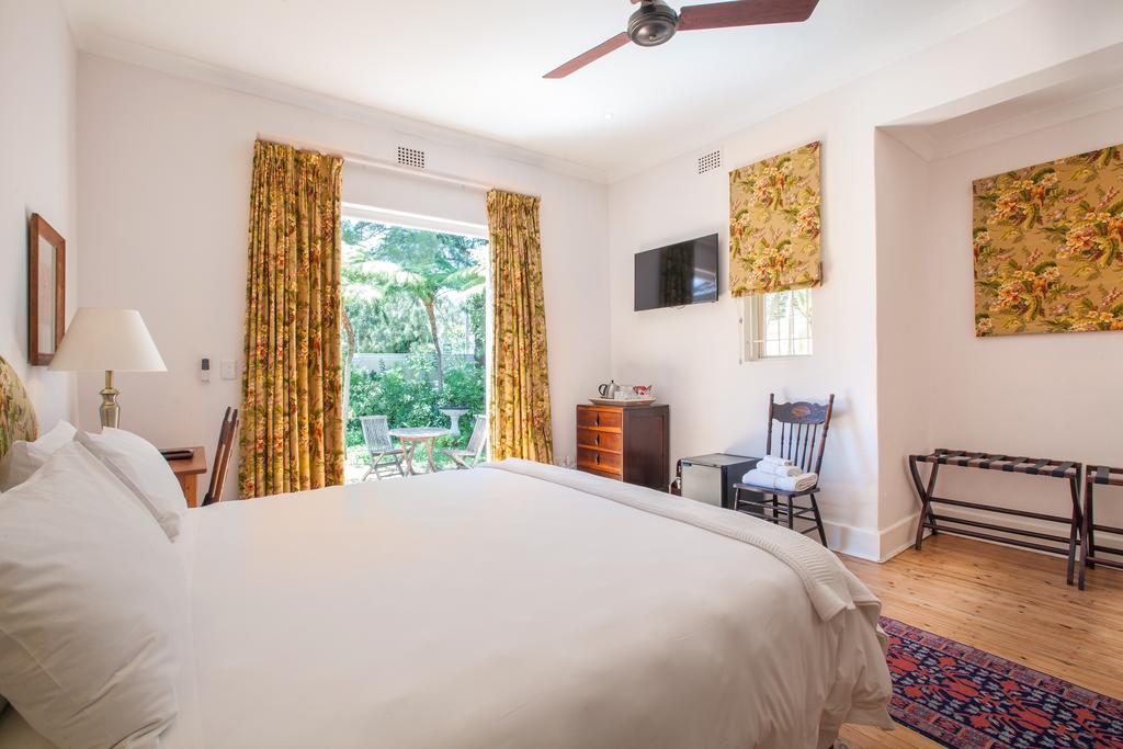 Medindi Manor Hotel Cape Town Bagian luar foto