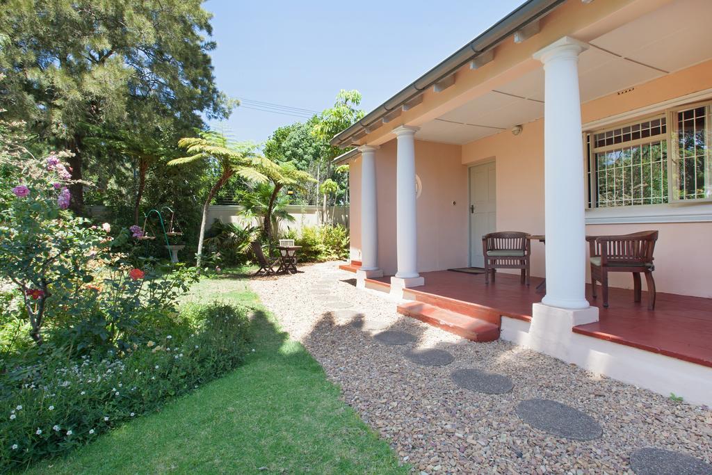 Medindi Manor Hotel Cape Town Bagian luar foto