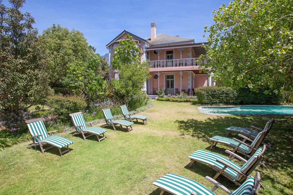 Medindi Manor Hotel Cape Town Bagian luar foto