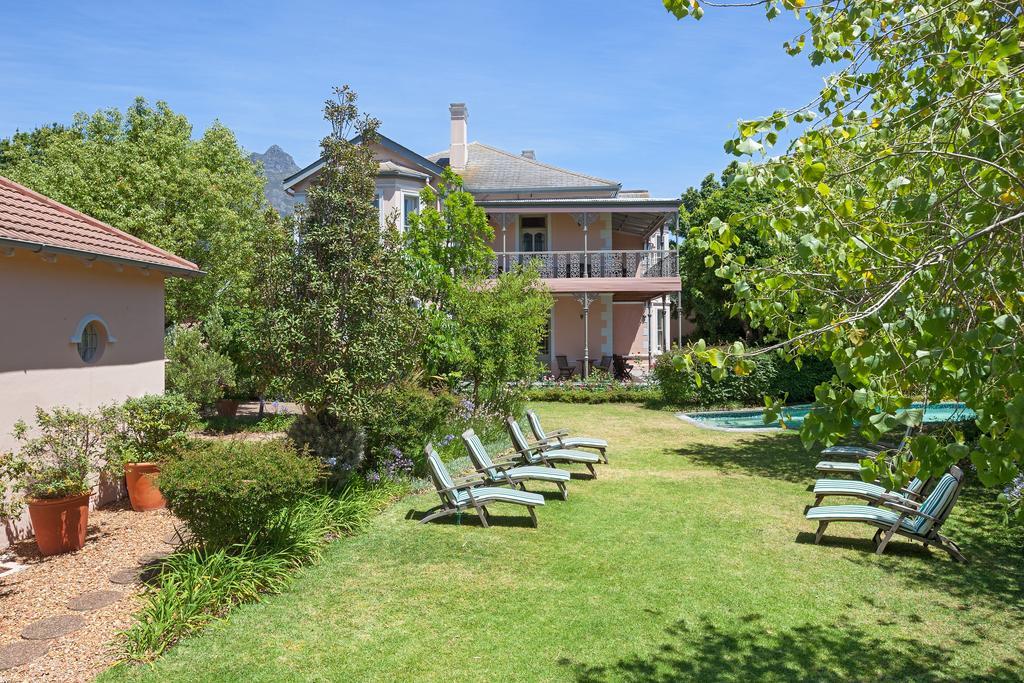 Medindi Manor Hotel Cape Town Bagian luar foto