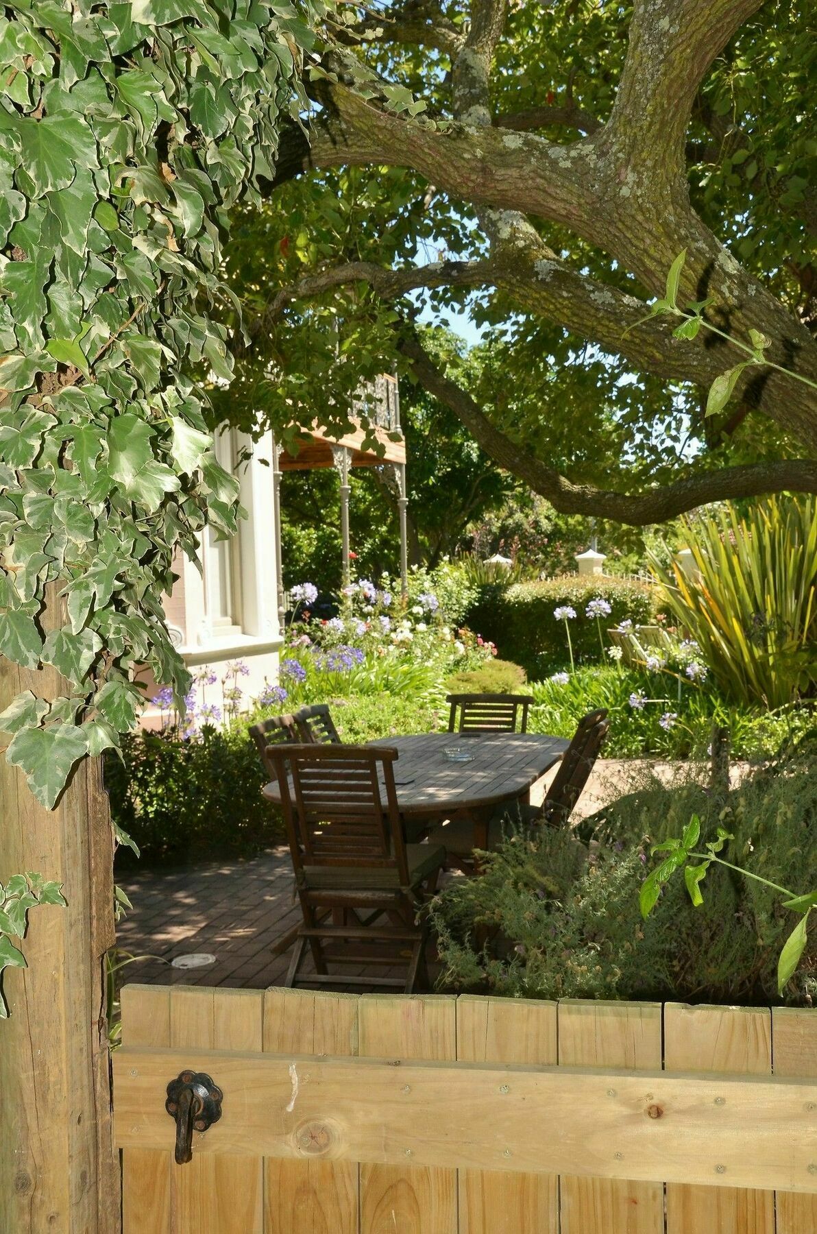 Medindi Manor Hotel Cape Town Bagian luar foto