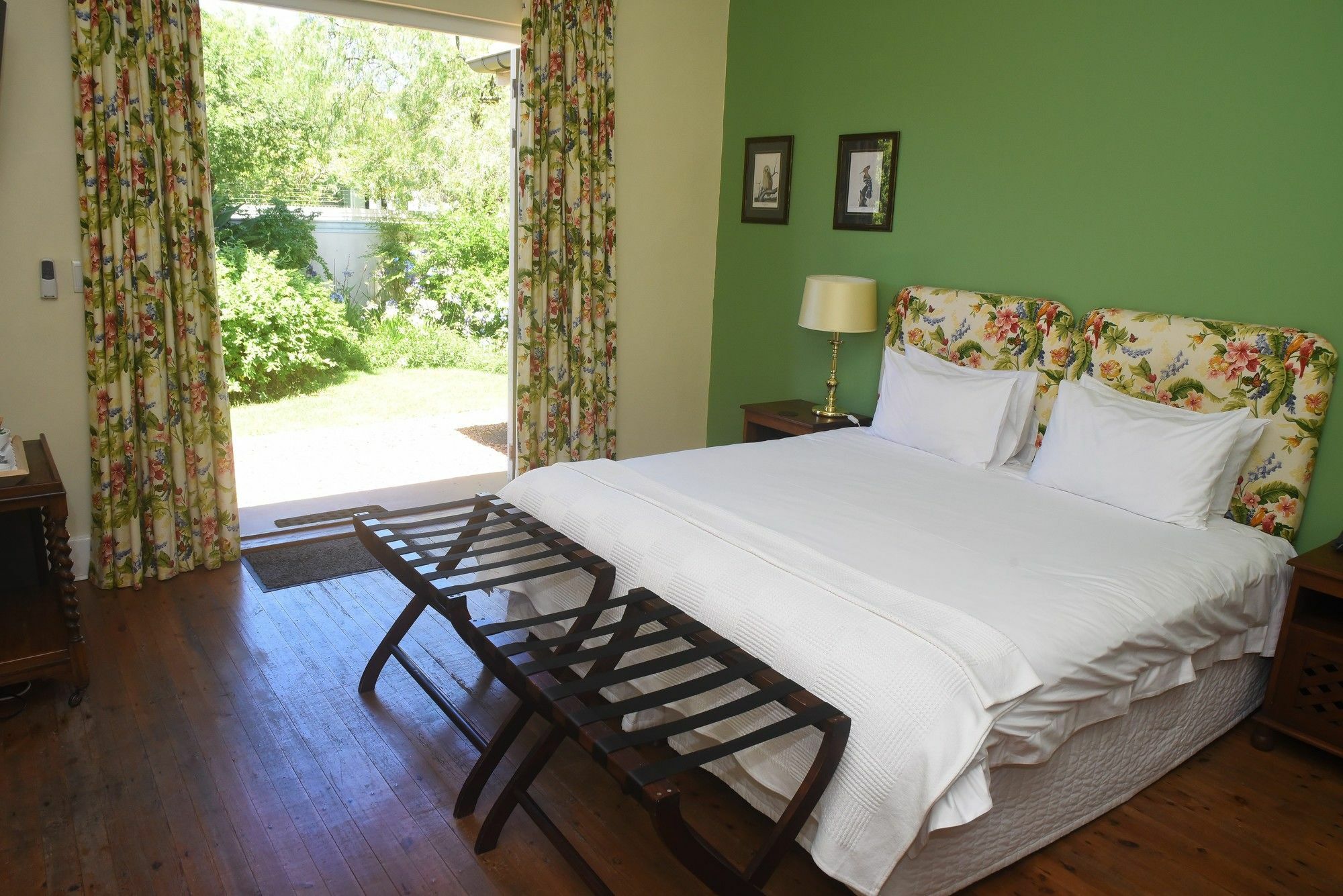 Medindi Manor Hotel Cape Town Bagian luar foto