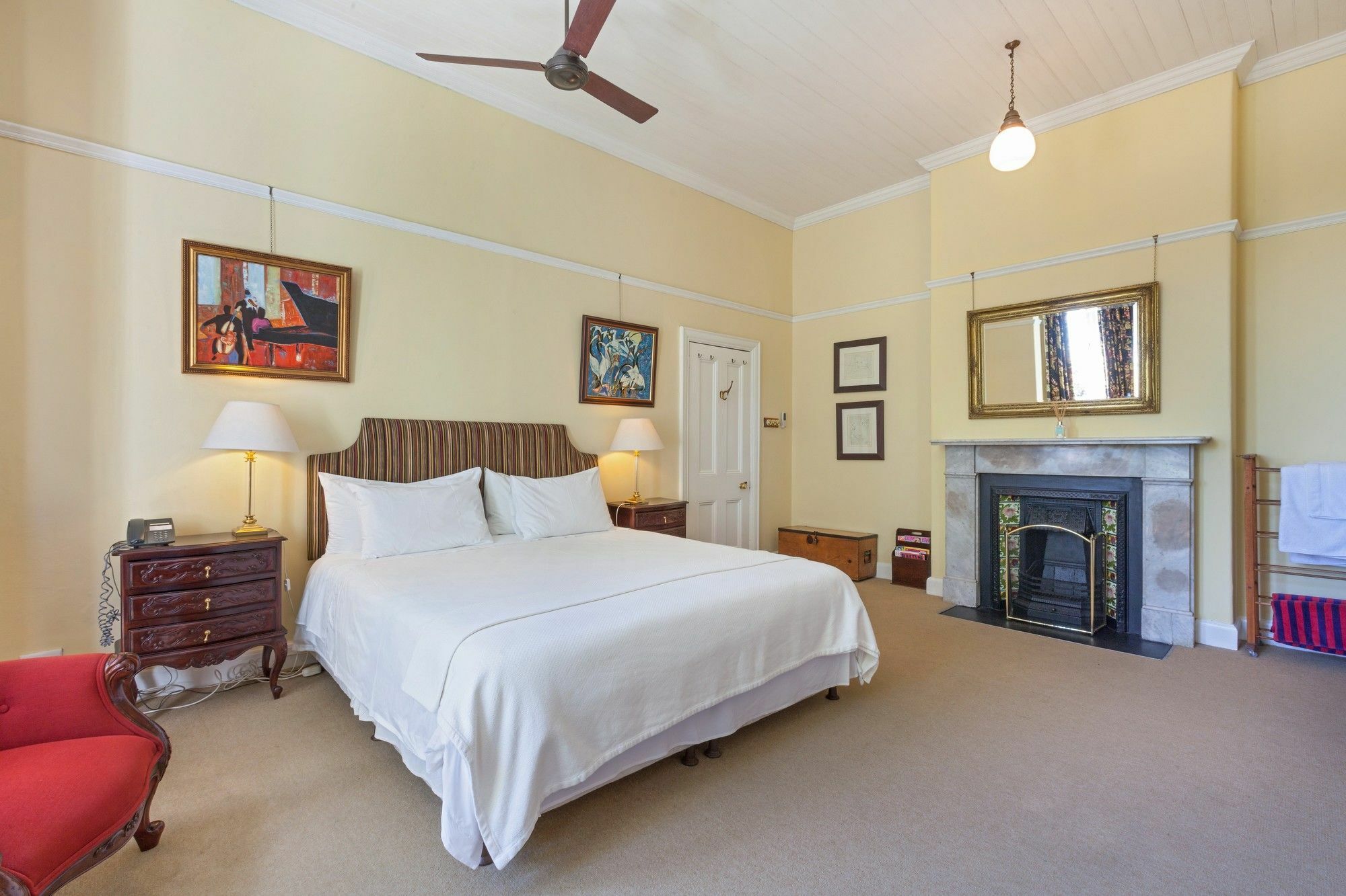 Medindi Manor Hotel Cape Town Bagian luar foto