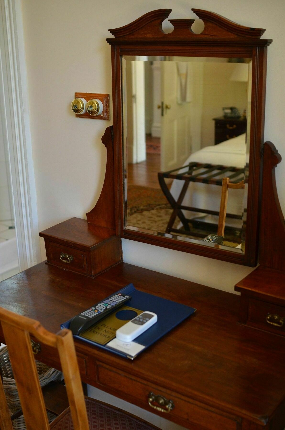 Medindi Manor Hotel Cape Town Bagian luar foto