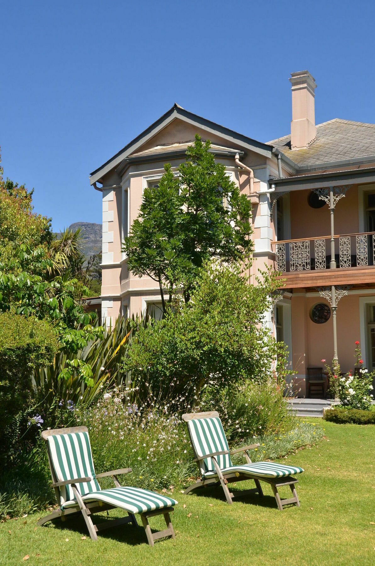 Medindi Manor Hotel Cape Town Bagian luar foto