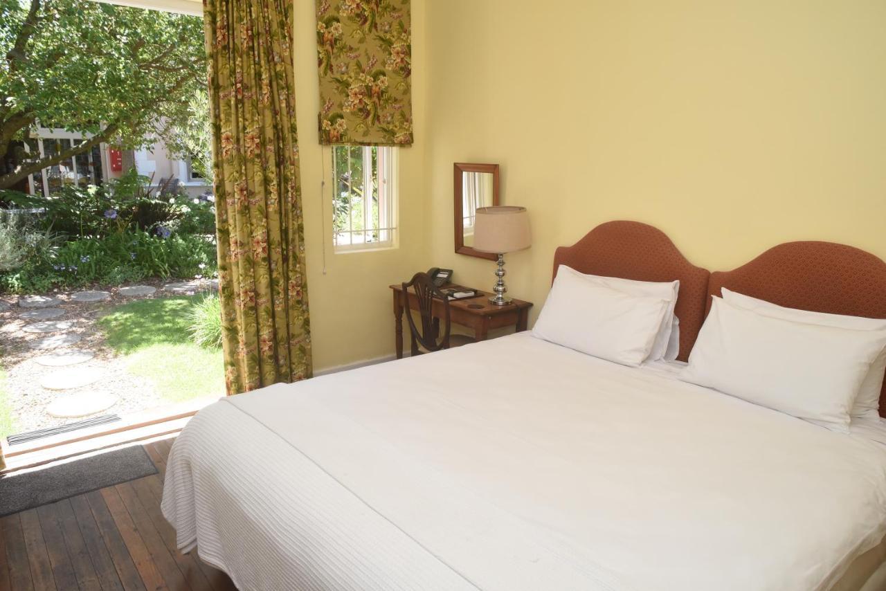 Medindi Manor Hotel Cape Town Bagian luar foto